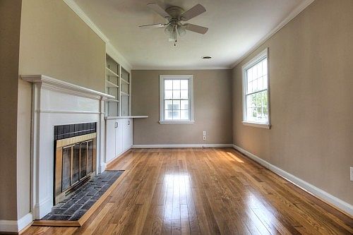 5th image of 6110 Clover Ln