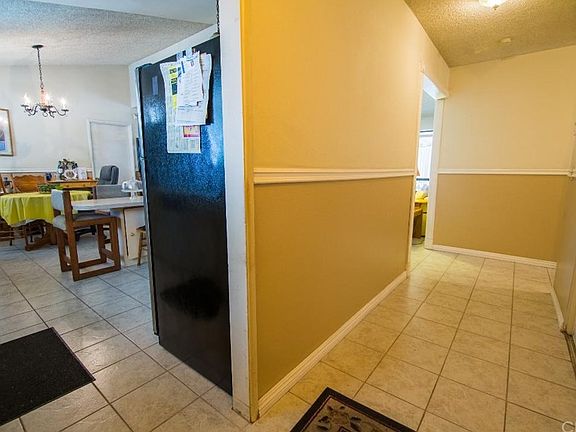 4th image of 15945 Fresno Pl
