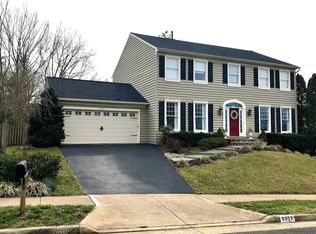 6927 Confederate Ridge Ln, Centreville, VA 20121