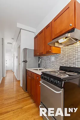 Rented by REAL New York | media 22