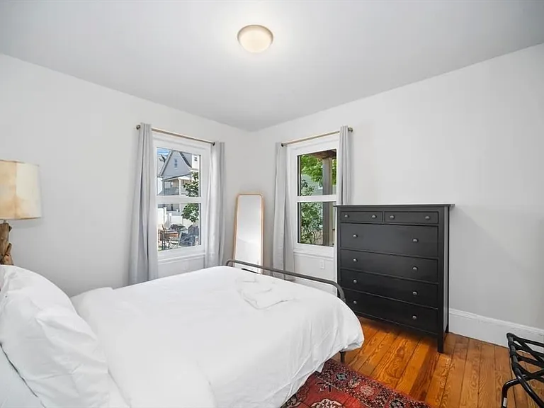 334 Highland Ave #1 — Photo 4