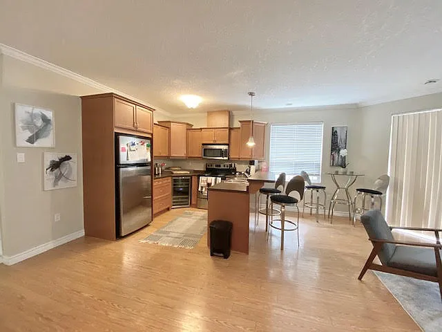 435 Colborne St — Photo 7