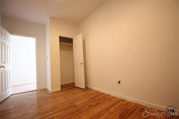 Rented by City Connections Realty | media 15