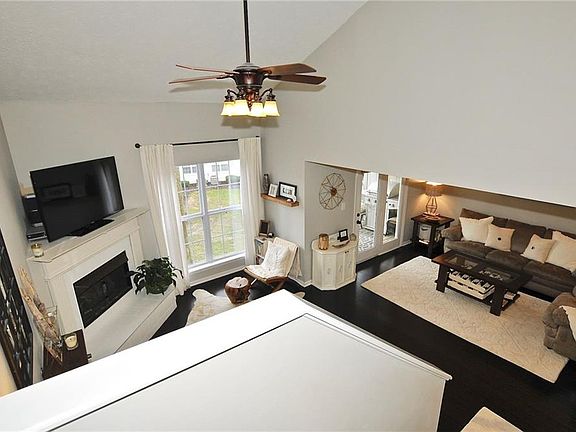 4th image of 6924 Wesley Ct