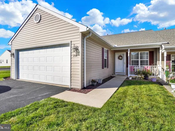 238 Equine Cv, Red Lion, PA 17356