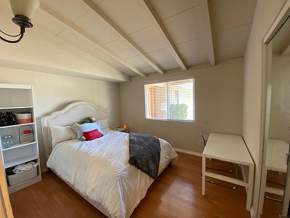 2nd image of 7957 Capistrano Ave
