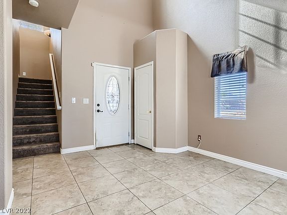 4th image of 1520 Knudson Ct