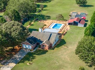 127 Erin Ct, Byron, GA 31008