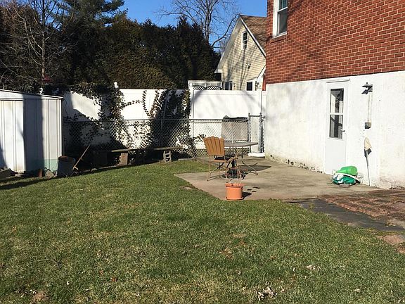 2nd image of 142 Sampson Ave