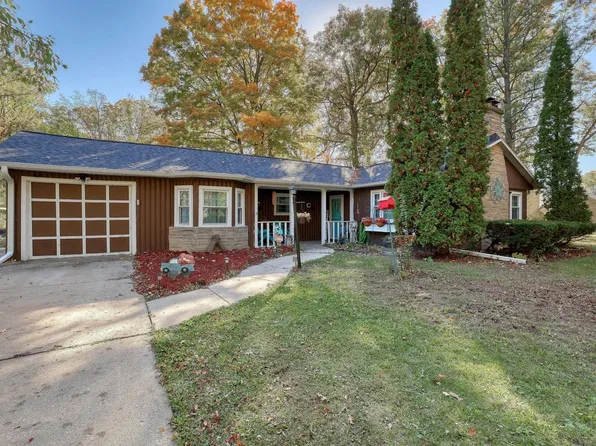 11031 West Ruby AVENUE, Wauwatosa, WI 53225