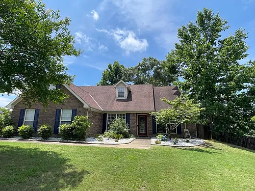 131 Lee Road 2077 Photo 1