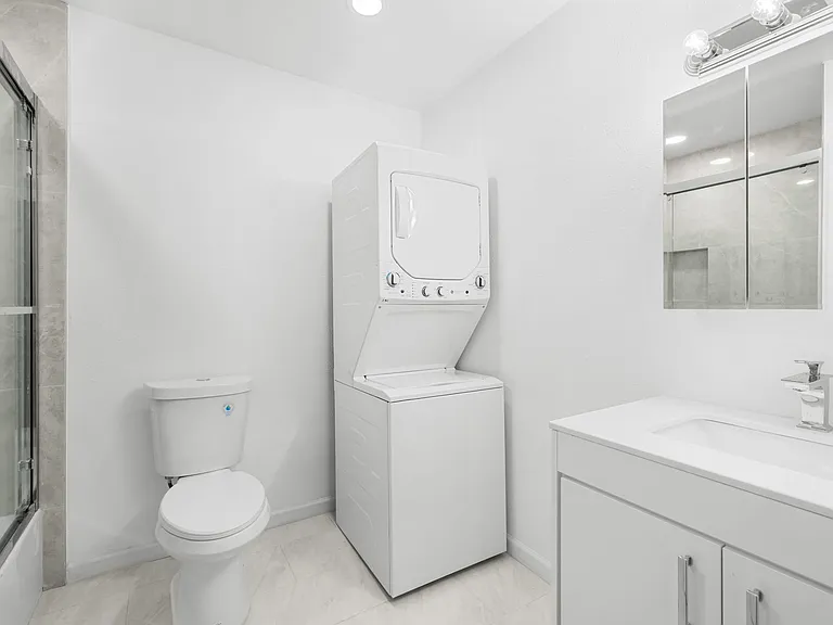 621 E Cedar Ave #A — Photo 15