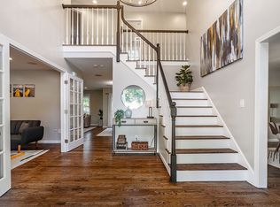 16 Scott St, Holbrook, MA 02343