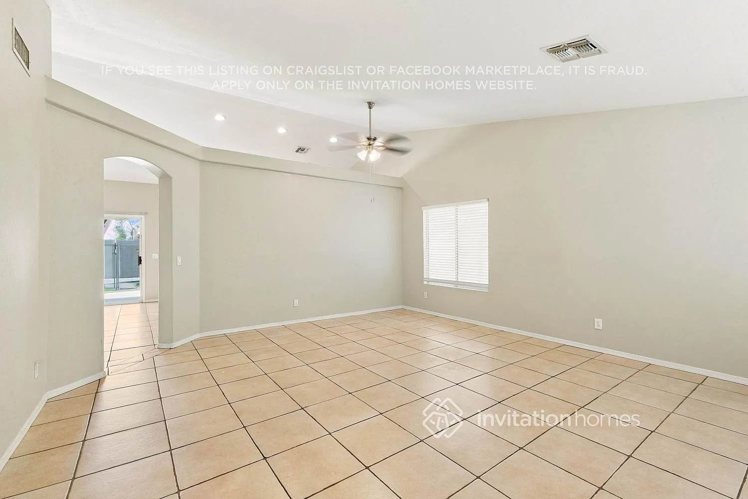 8554 W Holly St Phoenix, AZ 85037 — Photo 4