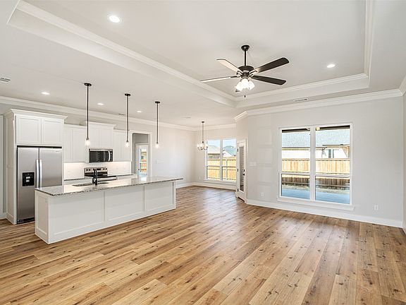 4th image of 502 Limestone Cir