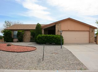 564 Christine Dr NE, Rio Rancho, NM 87124