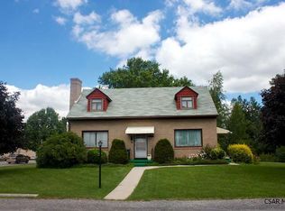 12 Walnut St, Central City, PA 15926