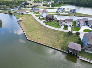 70 Cypress Bnd, Huntsville, TX 77340