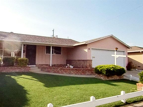 2nd image of 4925 Boone Dr