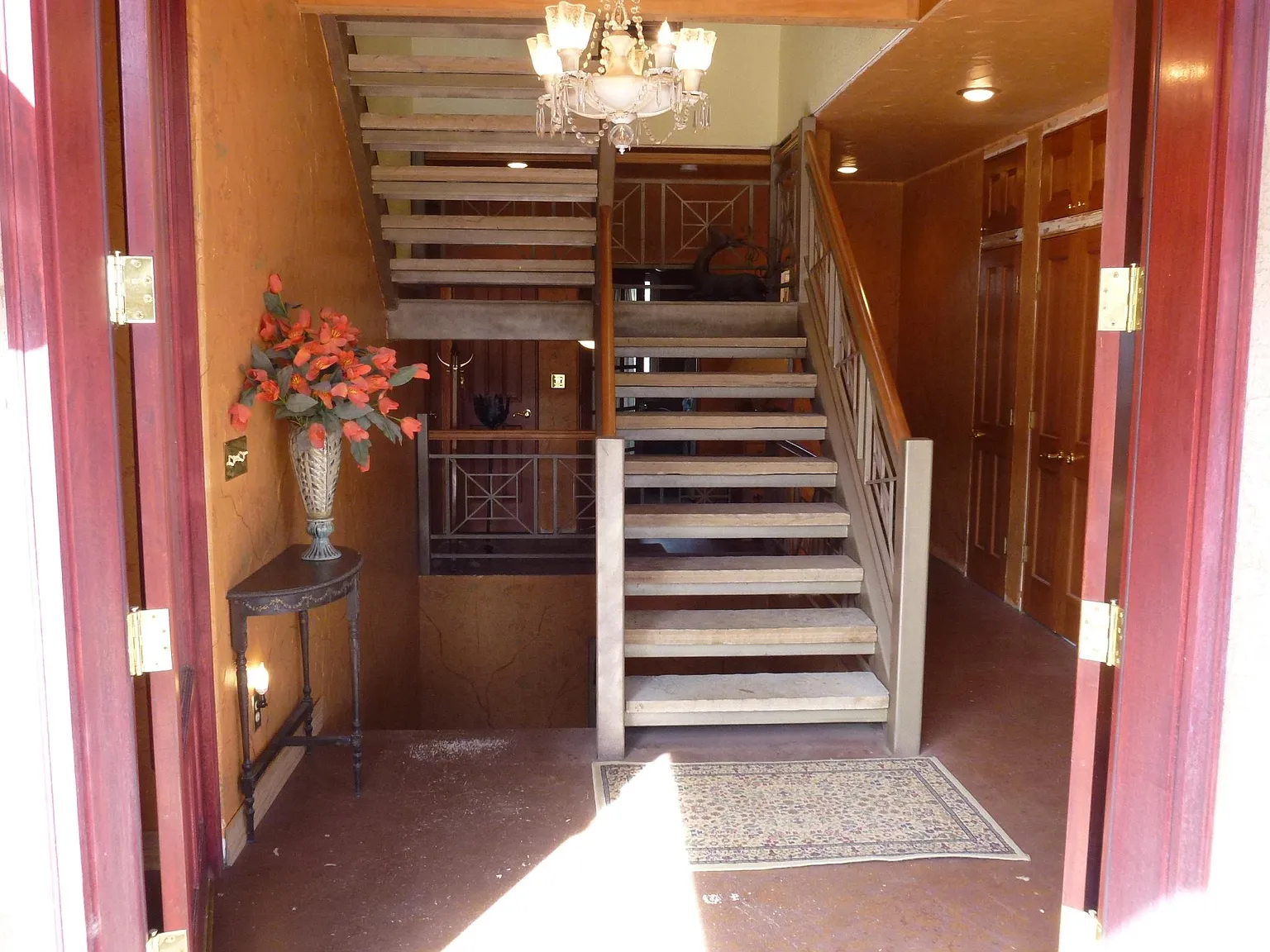 1405 Forest Rd — Photo 3