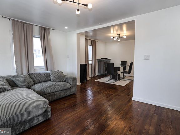 4th image of 402 Catherine St