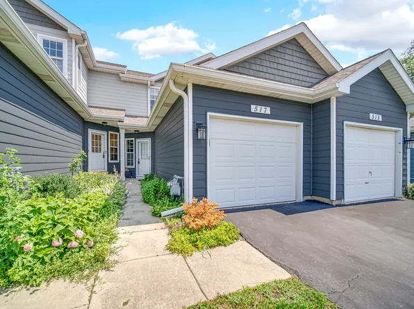 517 Woodcrest Dr, Mundelein, IL 60060