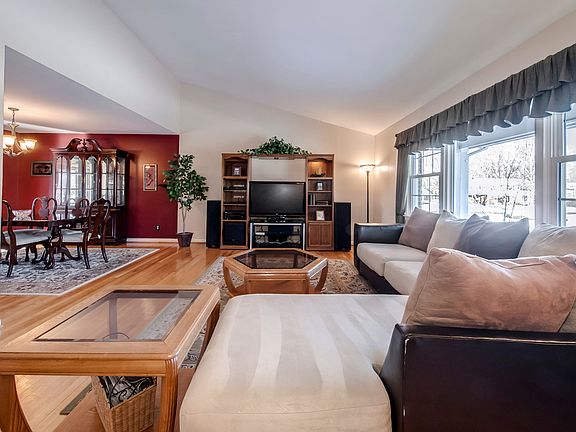 3rd image of 8602 Falkstone Ln