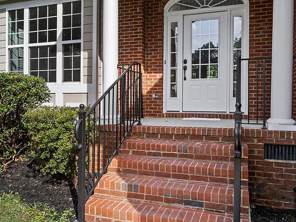 5th image of 2660 Eagle Creek Way