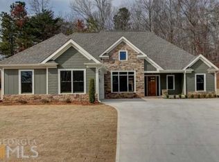 4203 Quail Creek Dr, Flowery Branch, GA 30542