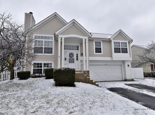 1413 Beaumont Cir, Bartlett, IL