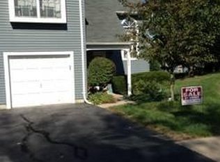 243 McAuliffe Ct, Somerset, NJ 08873