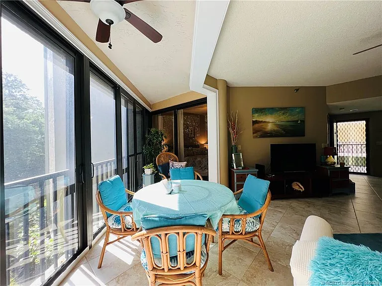 221 NE Plantation Rd #215 — Photo 22