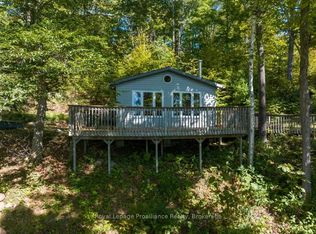 1239 Chimney Point Ln, North Frontenac, ON K0H1B0