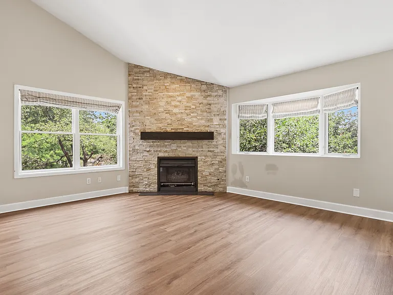 221 S Garfield St #211 — Photo 7