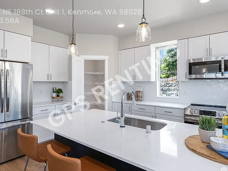 6633 NE 188th Ct #1 — Photo 8