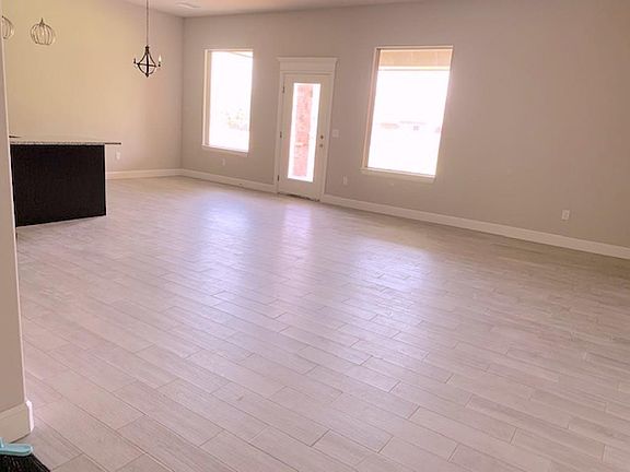 4th image of 13916 Hutchinson Pl