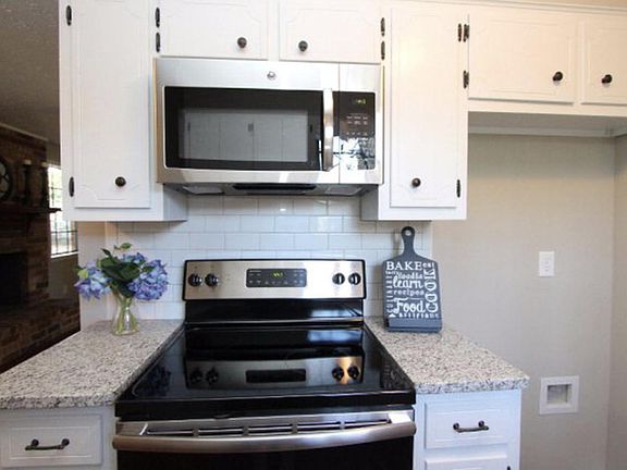 5th image of 145 Greenwood Dr