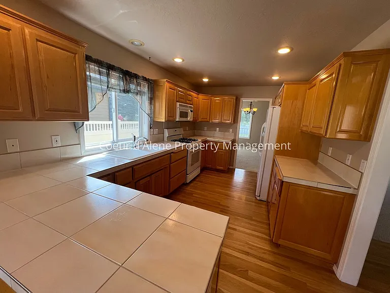 1772 E Bruce Rd — Photo 4