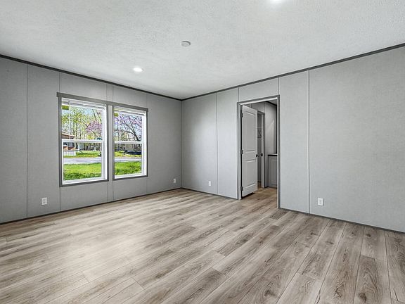 5th image of 13910 Main St Unit 65