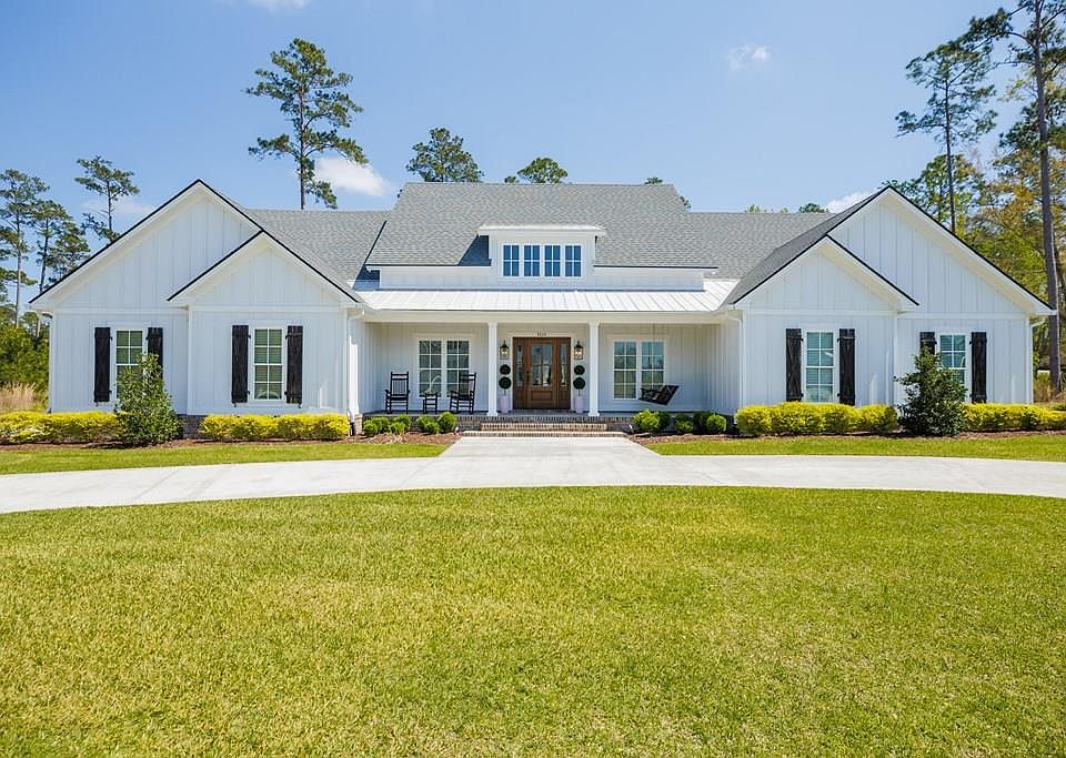 1st image of 3824 Timber Ridge Rd
