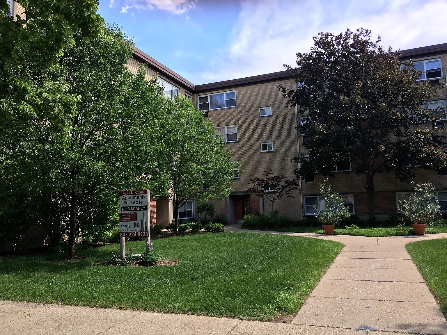 4921 Crain — Photo 2