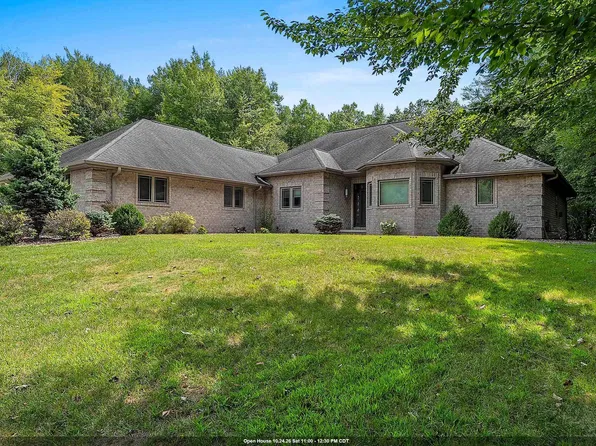425 Hill Haven Ct, Little Suamico, WI 54141