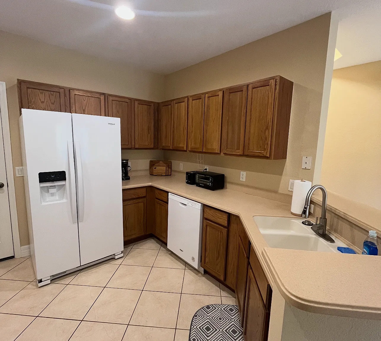 3 bed, 2.5 bath, 1819 sqft, $2,500 — Photo 3