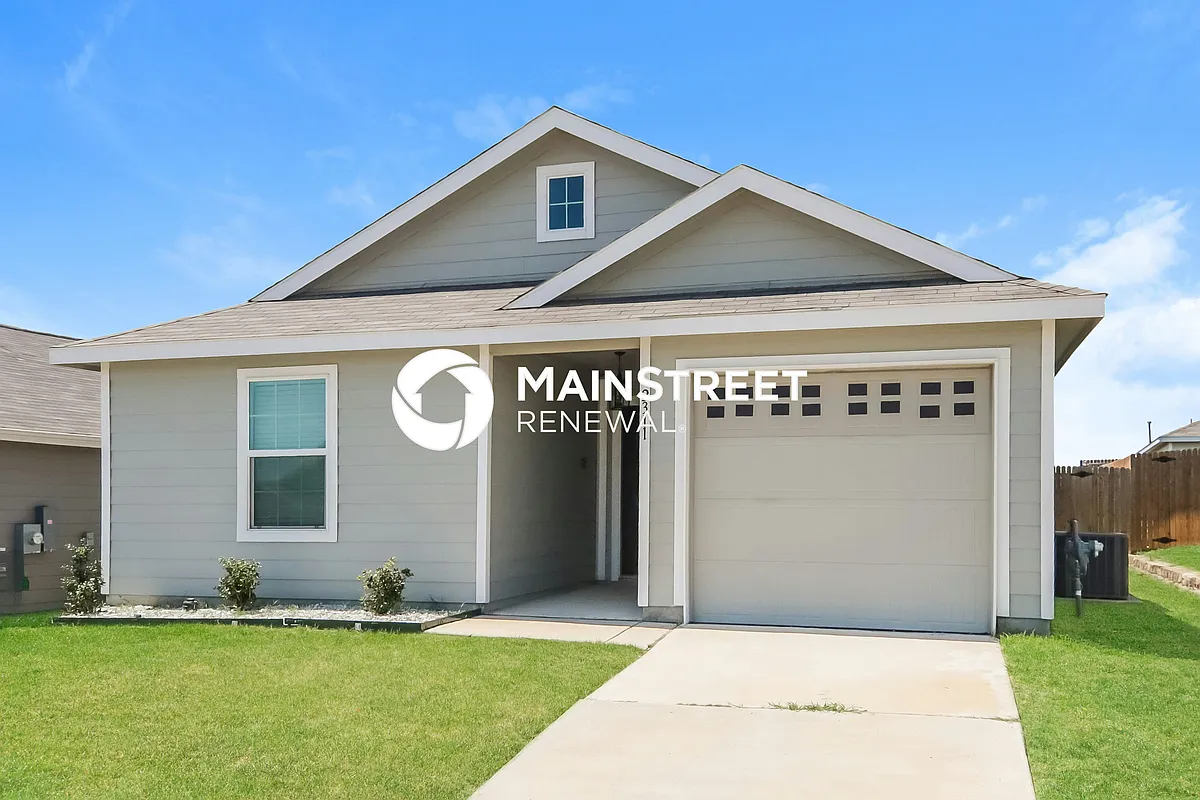 Front View - 2311 Alcantara Ave