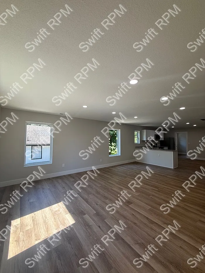 2 bed, 2.0 bath, $1,350 — Photo 4