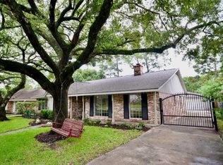 6227 Paisley St, Houston, TX 77096