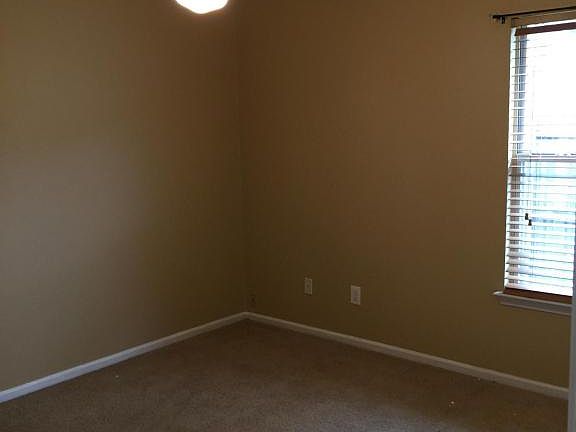 5th image of 12233 Scotts Cove Trl