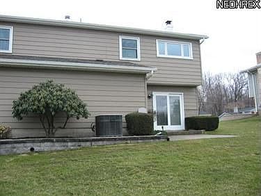 3rd image of 3438 Glenbrook Dr