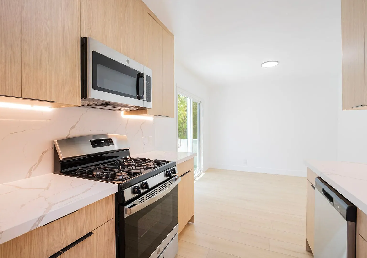 3729 Glendon LLC — Photo 4