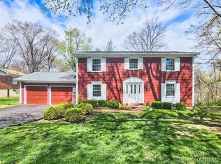 250 Brixham Dr, Chesterfield, MO